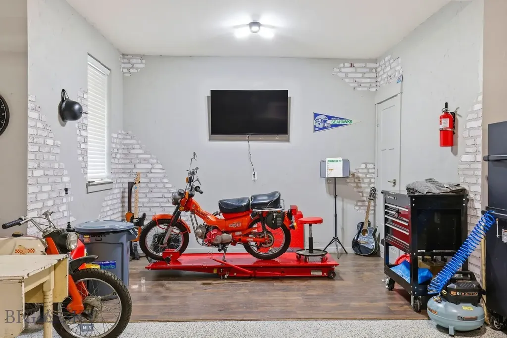 1704 Wyatt Earp Court Belgrade MT 59714