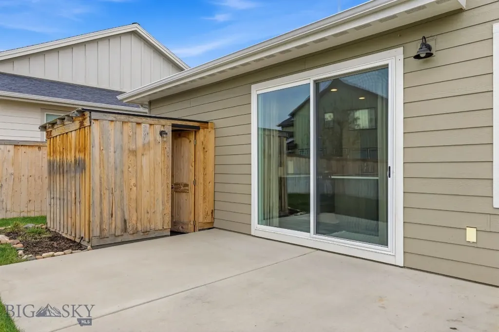 1704 Wyatt Earp Court Belgrade MT 59714