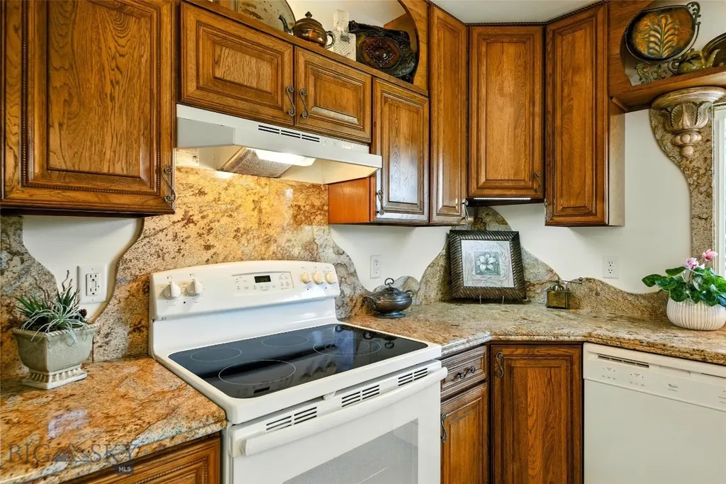 12 Pathfinder Trail Bozeman MT 59718