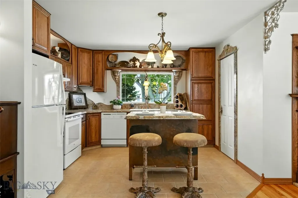12 Pathfinder Trail Bozeman MT 59718