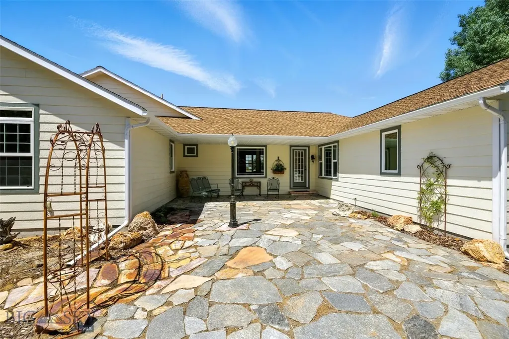 12 Pathfinder Trail Bozeman MT 59718