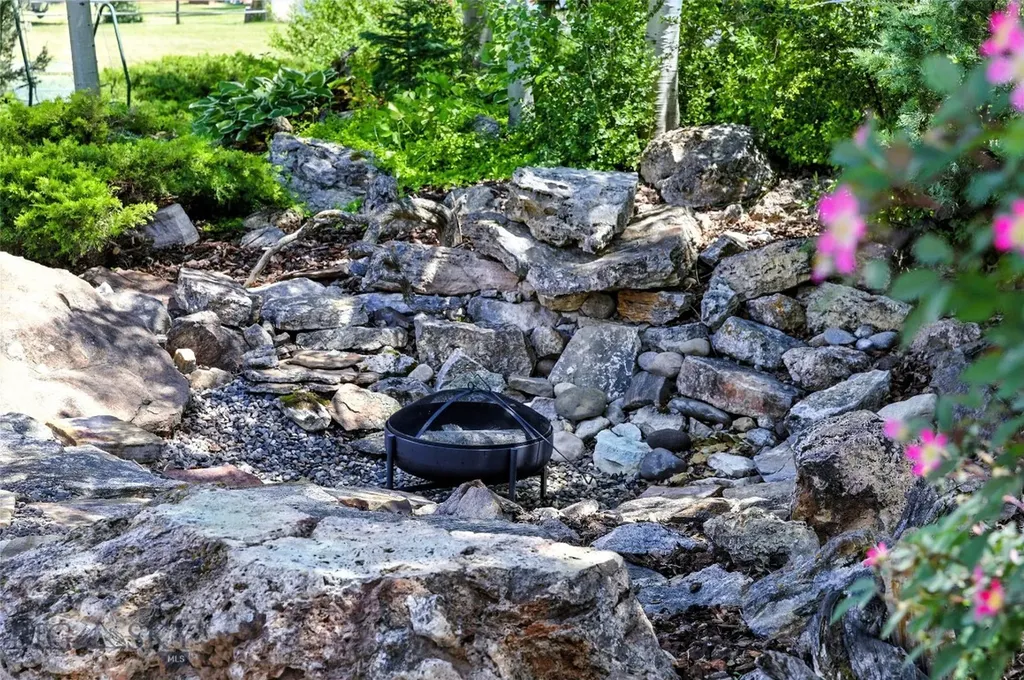 12 Pathfinder Trail Bozeman MT 59718