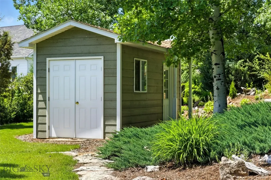 12 Pathfinder Trail Bozeman MT 59718