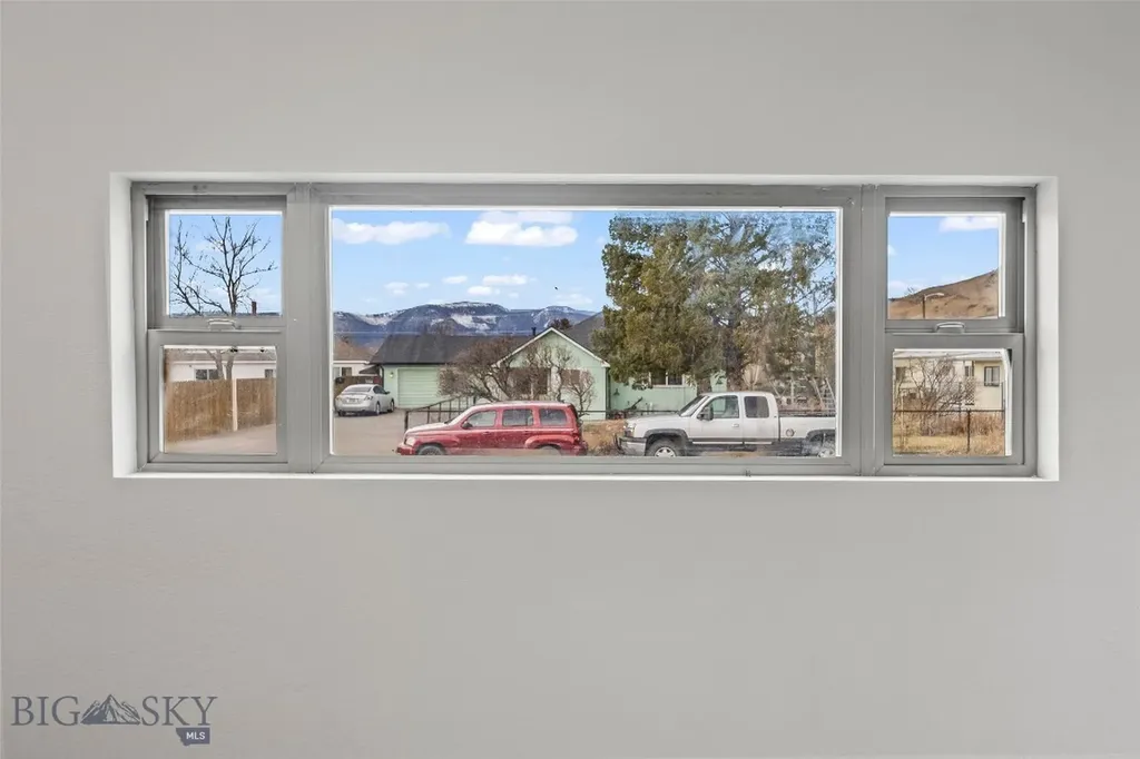 524 N M Street Livingston MT 59047