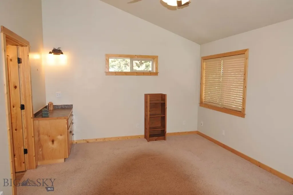 305 & 301 Lewis Avenue West Yellowstone MT 59758