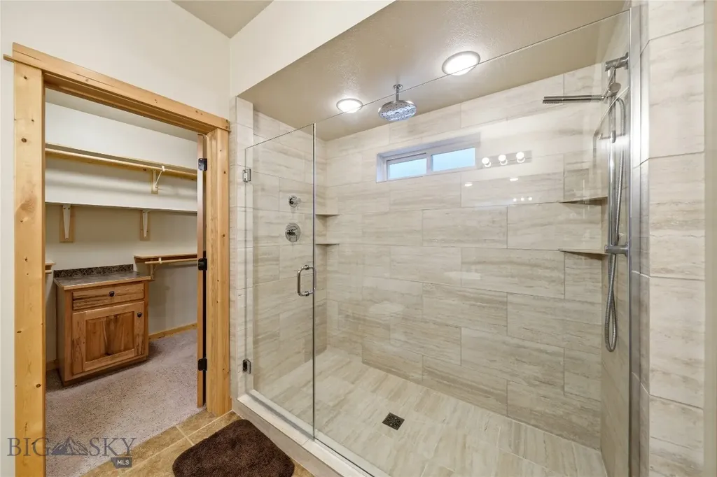 305 & 301 Lewis Avenue West Yellowstone MT 59758
