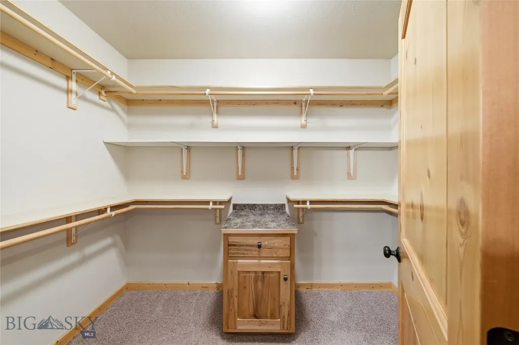 305 & 301 Lewis Avenue West Yellowstone MT 59758