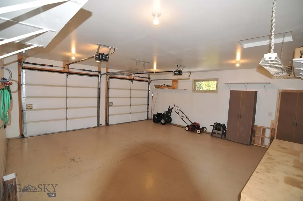 305 & 301 Lewis Avenue West Yellowstone MT 59758