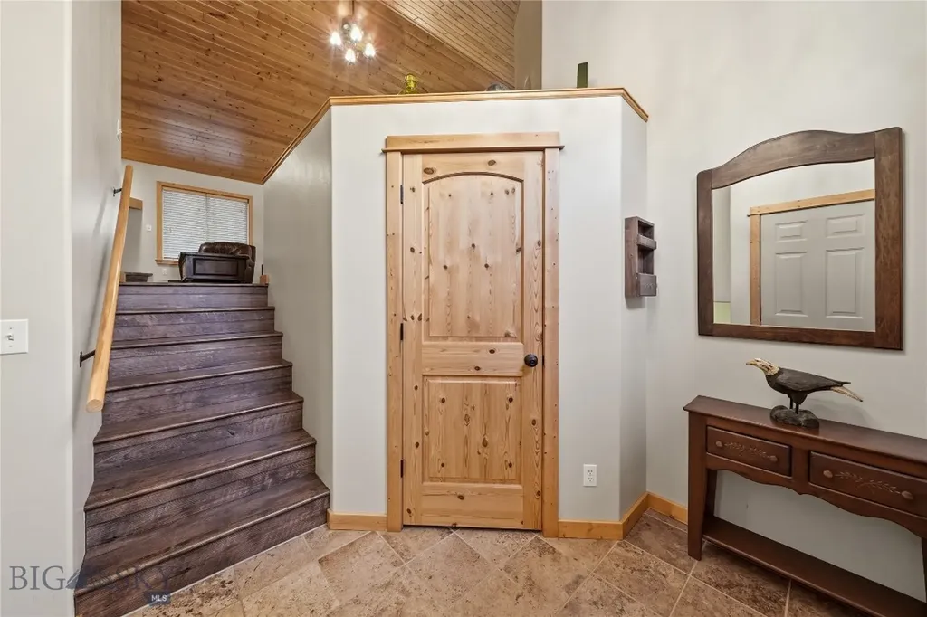 305 & 301 Lewis Avenue West Yellowstone MT 59758