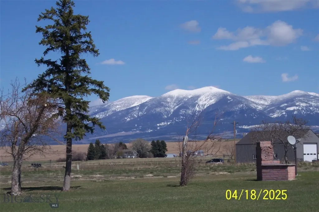 13 Sharon Loop Townsend MT 59644