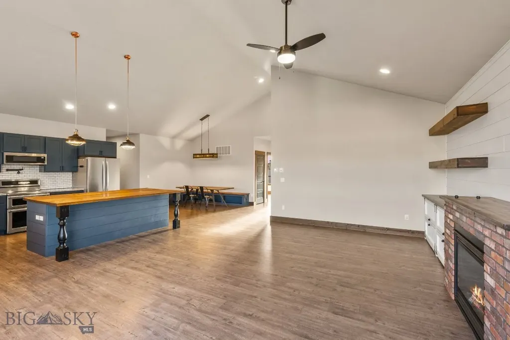 2101 E Silver Circle Belgrade MT 59714