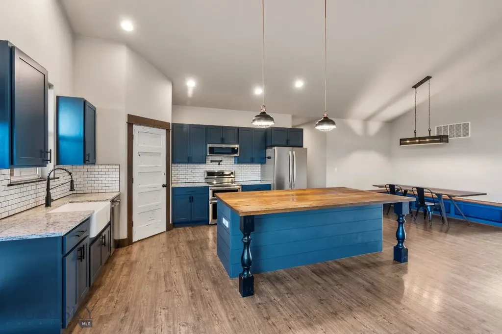 2101 E Silver Circle Belgrade MT 59714