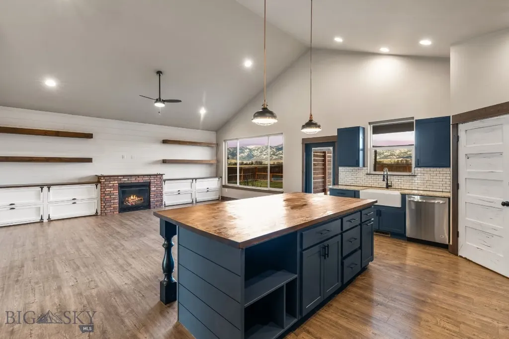 2101 E Silver Circle Belgrade MT 59714