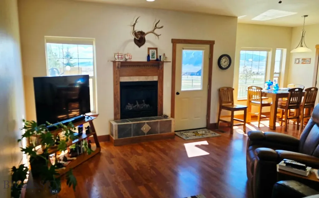 2 Hawk's Court Sheridan MT 59749
