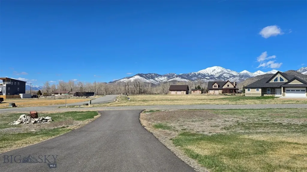 2 Hawk's Court Sheridan MT 59749