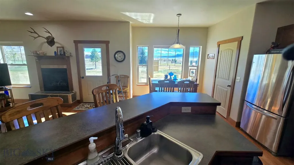 2 Hawk's Court Sheridan MT 59749