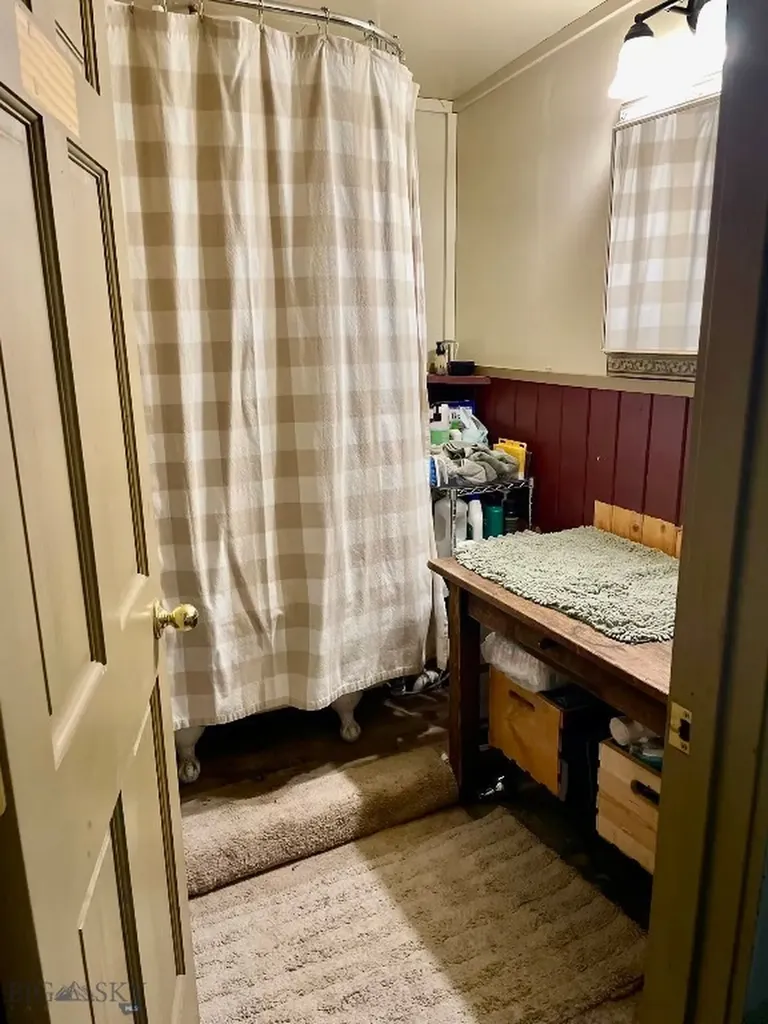 435 Oregon Shortline Road Dell MT 59724