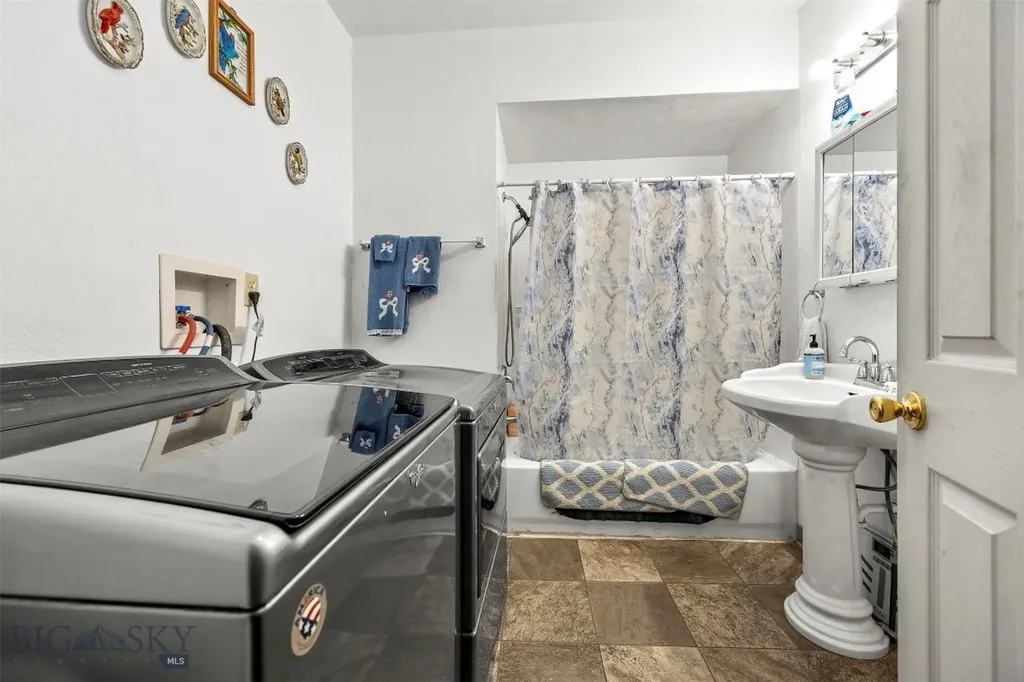 366 E Mercury Butte MT 59701