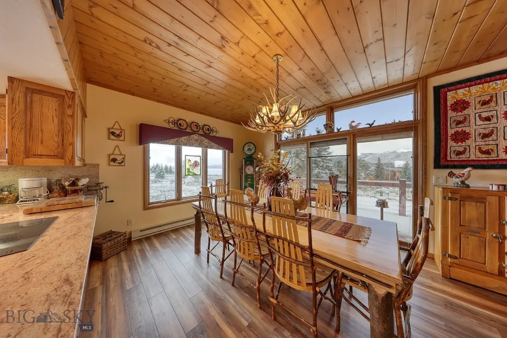 315 Lakeview Loop West Yellowstone MT 59758