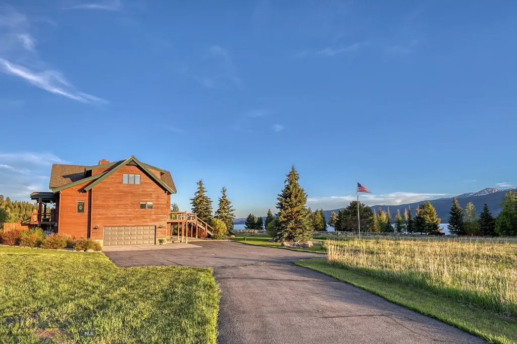 315 Lakeview Loop West Yellowstone MT 59758