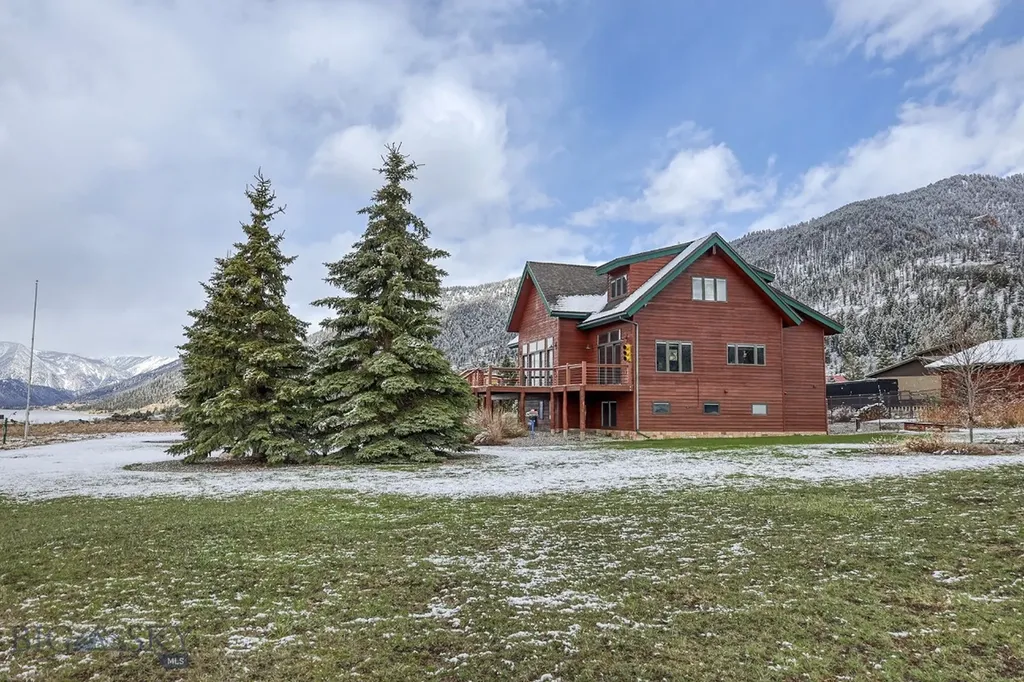 315 Lakeview Loop West Yellowstone MT 59758