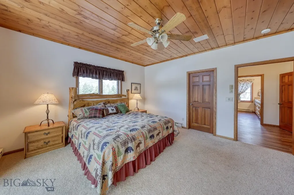315 Lakeview Loop West Yellowstone MT 59758