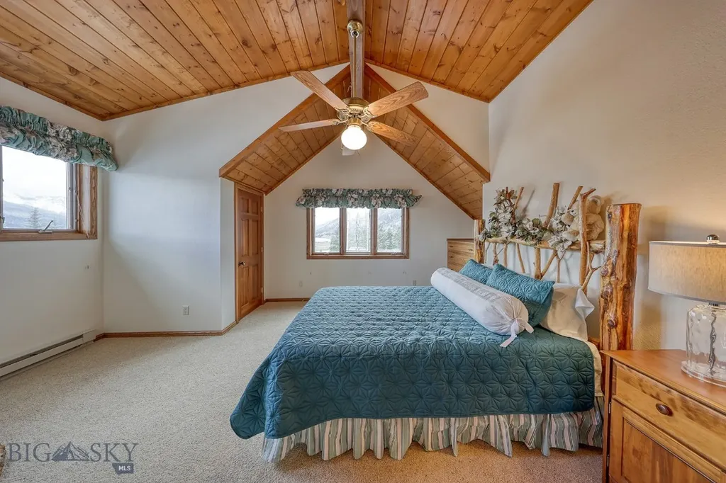 315 Lakeview Loop West Yellowstone MT 59758