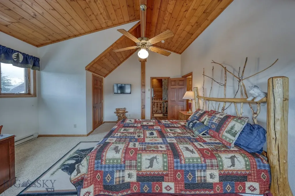 315 Lakeview Loop West Yellowstone MT 59758