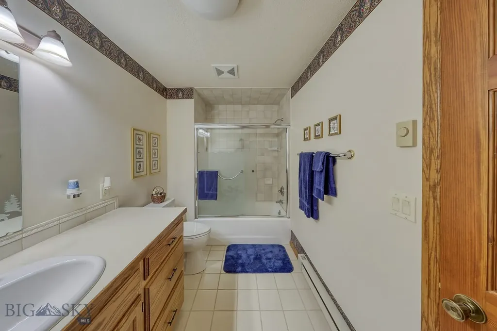 315 Lakeview Loop West Yellowstone MT 59758