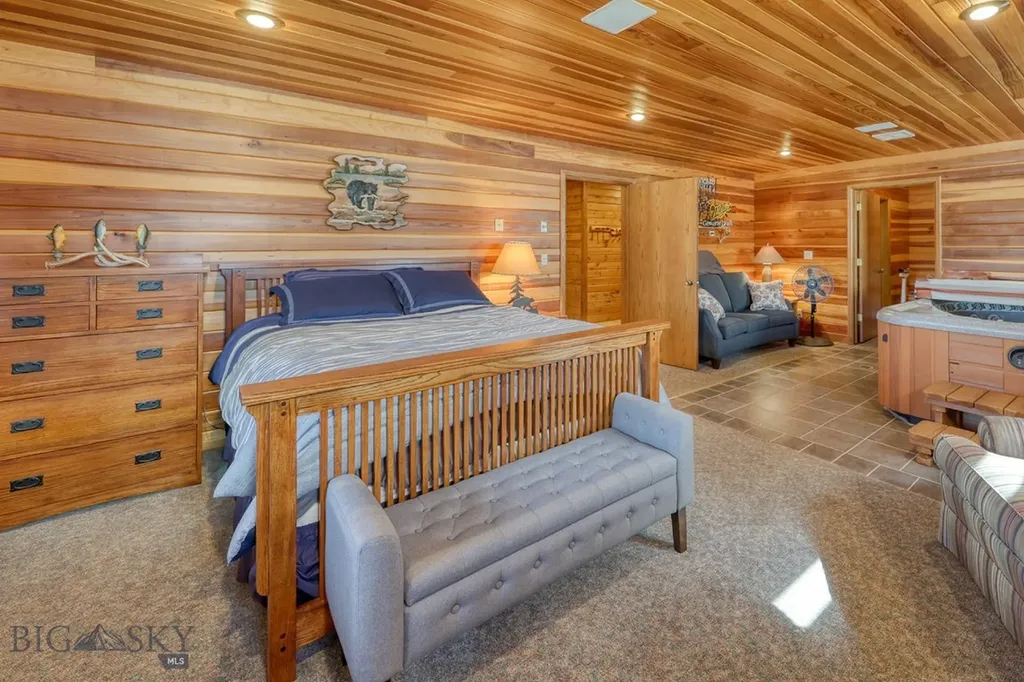 315 Lakeview Loop West Yellowstone MT 59758