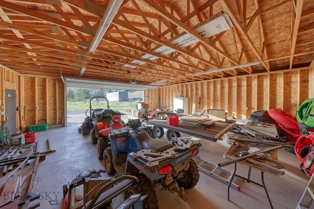 315 Lakeview Loop West Yellowstone MT 59758