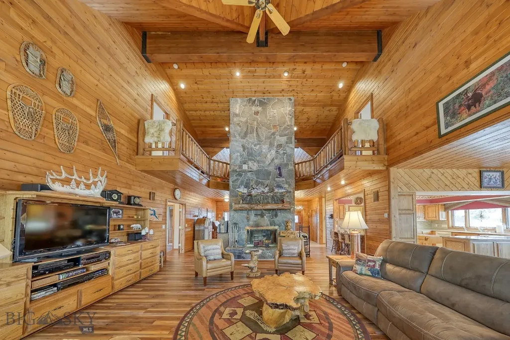 315 Lakeview Loop West Yellowstone MT 59758