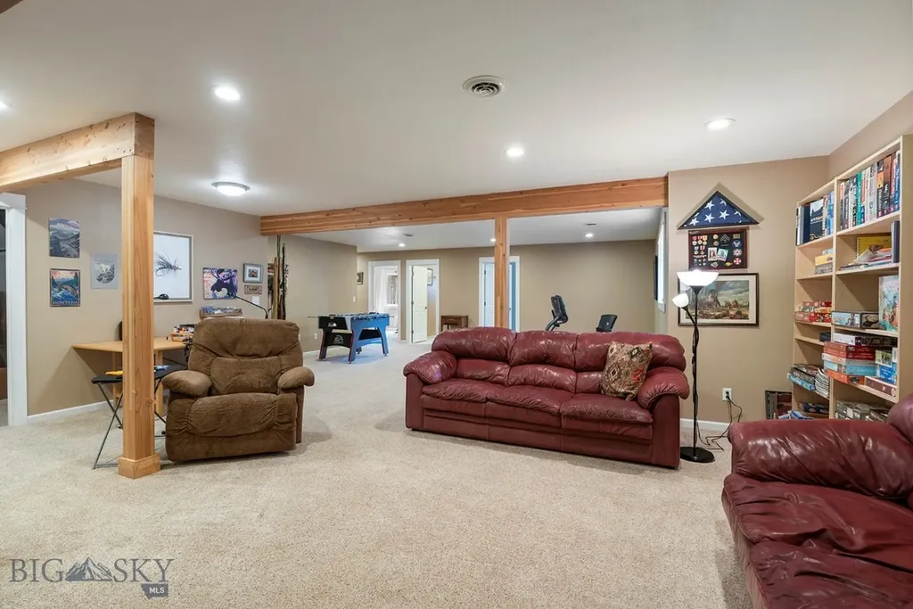 2 Grouse Court Clancy MT 59634