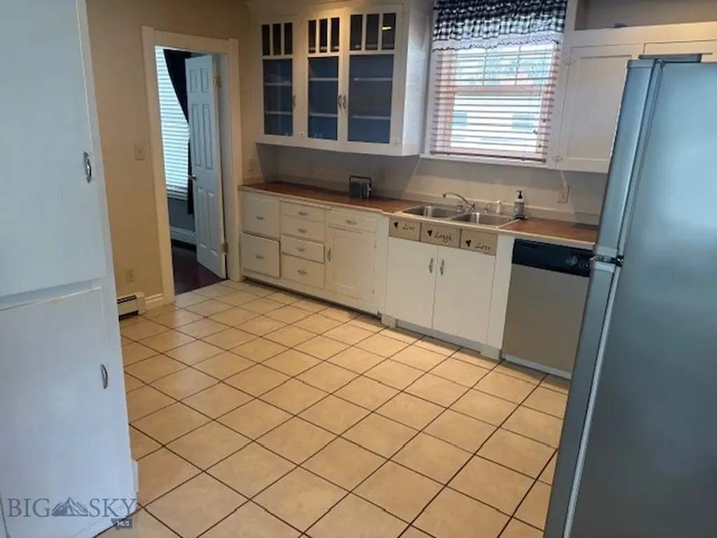 1818 Monroe Avenue Butte MT 59701