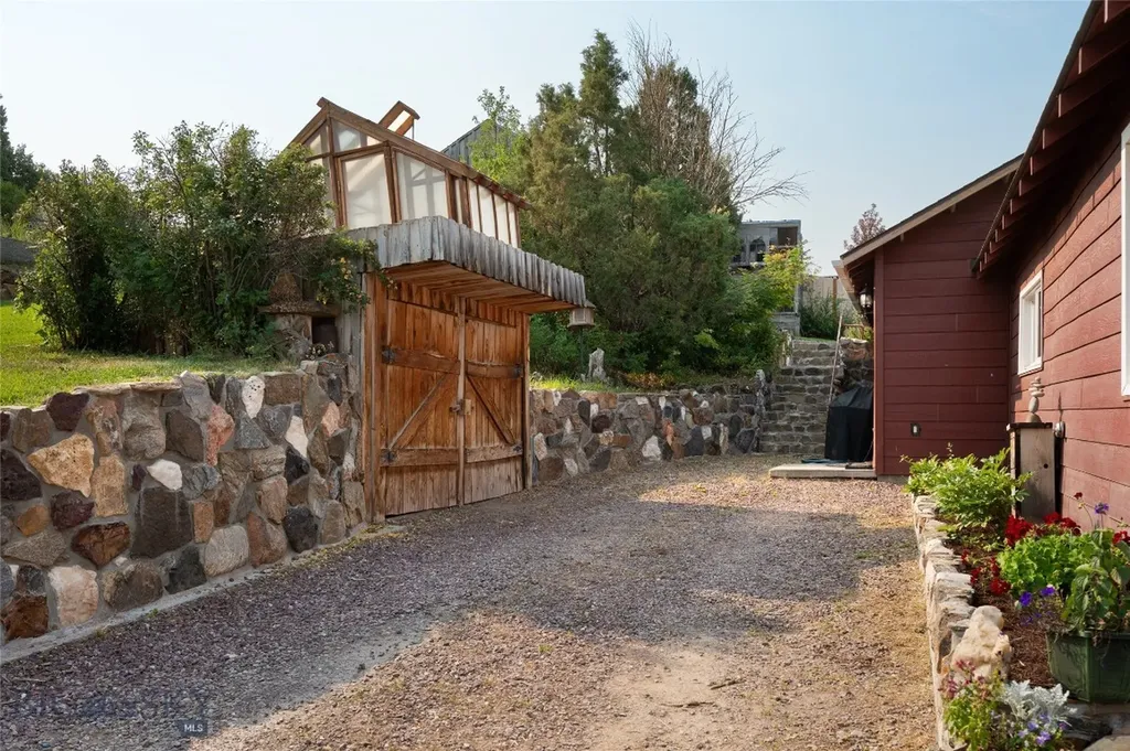 108 E Warren Street Virginia City MT 59755