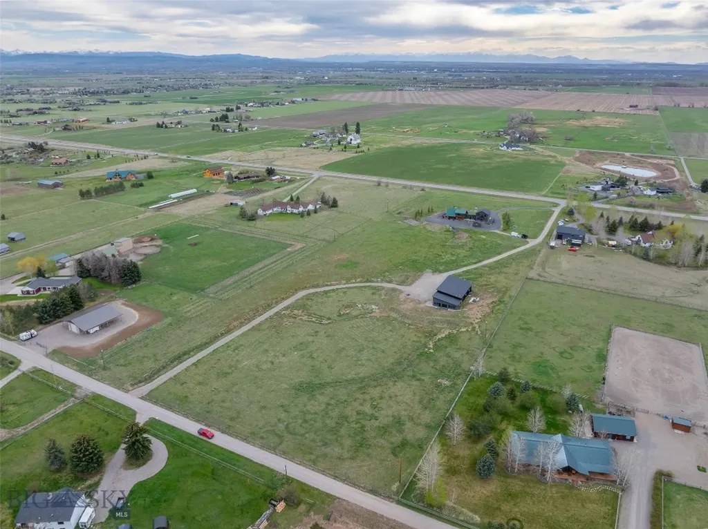5155 Clearview Road Belgrade MT 59714