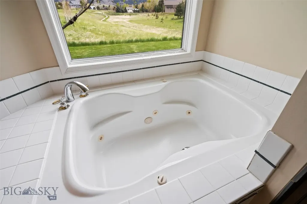 1028 Summer Ridge Road Bozeman MT 59715