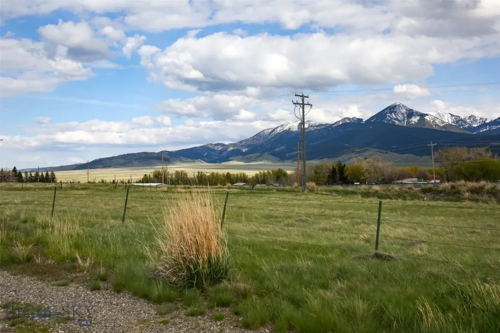 Nhn Sun Avenue Livingston MT 59047