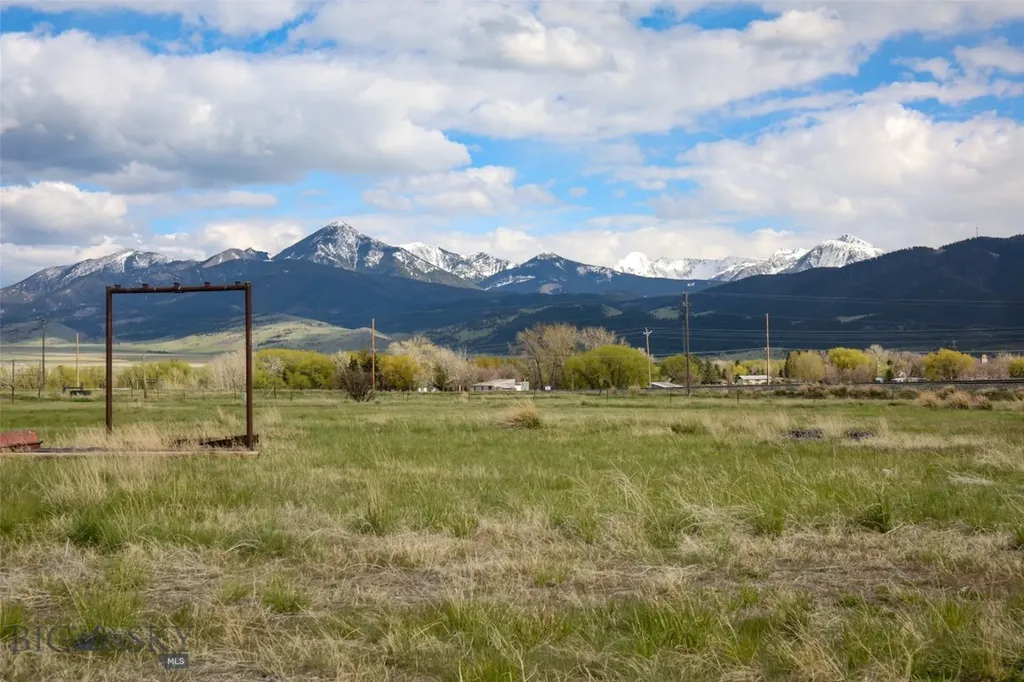 Nhn Sun Avenue Livingston MT 59047