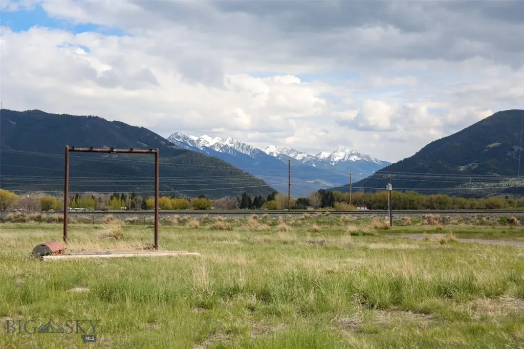 Nhn Sun Avenue Livingston MT 59047