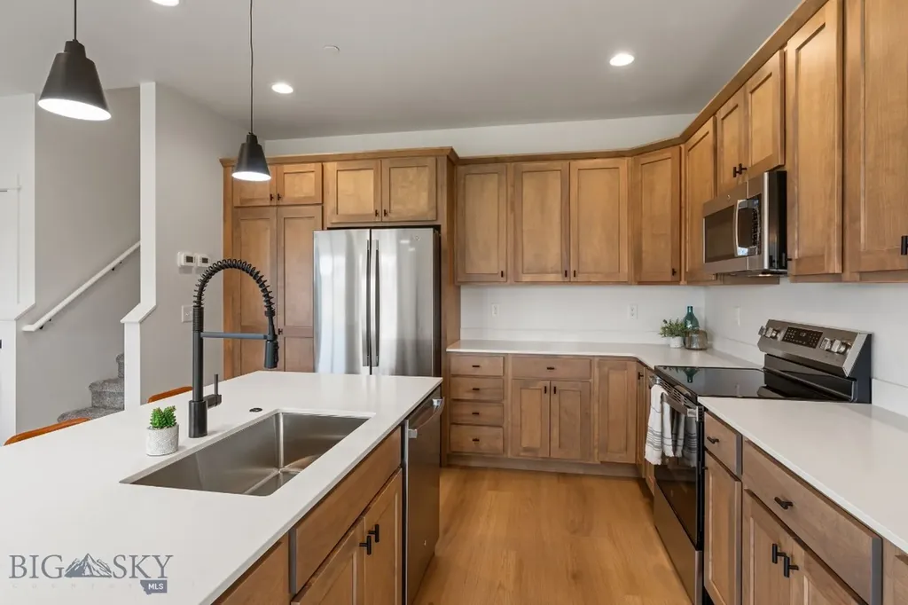 100 Bow Perch Lane Bozeman MT 59718