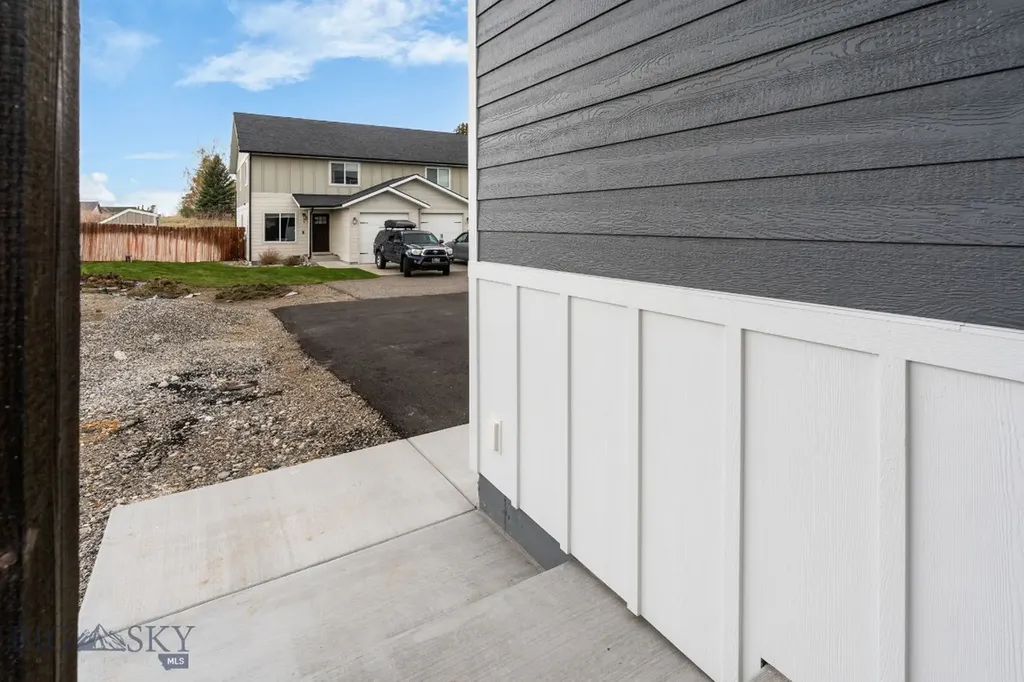 100 Bow Perch Lane Bozeman MT 59718