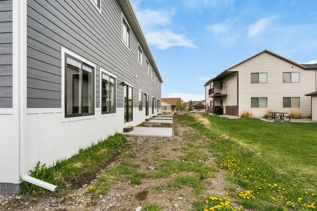100 Bow Perch Lane Bozeman MT 59718