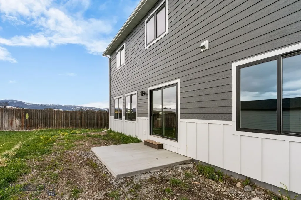 100 Bow Perch Lane Bozeman MT 59718