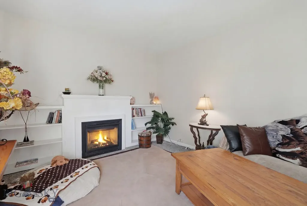 110 E Main Street Manhattan MT 59741