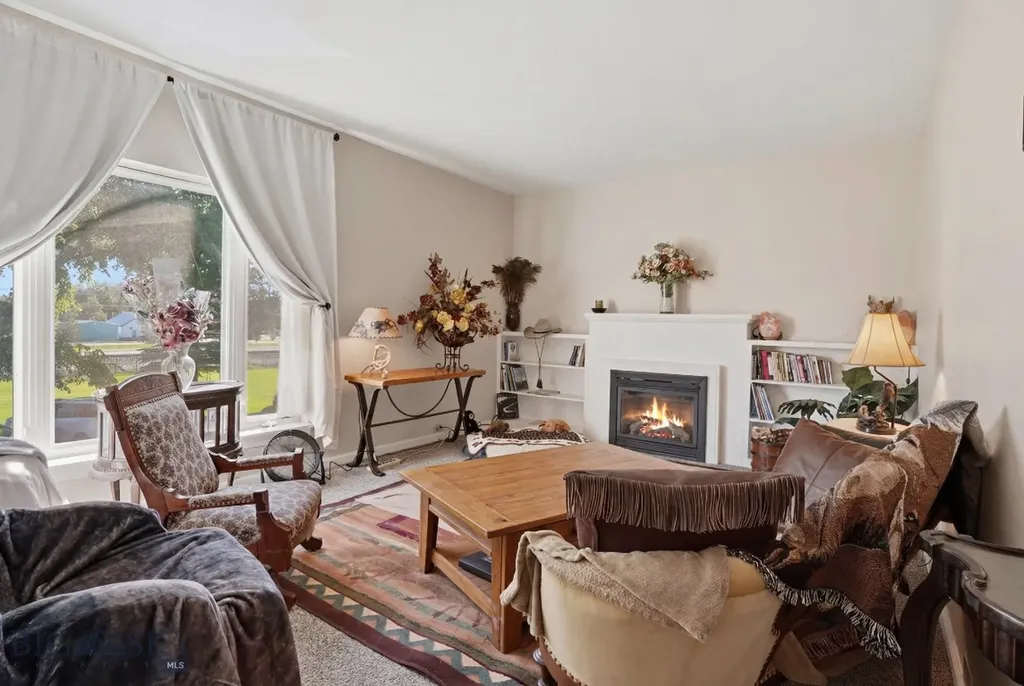 110 E Main Street Manhattan MT 59741