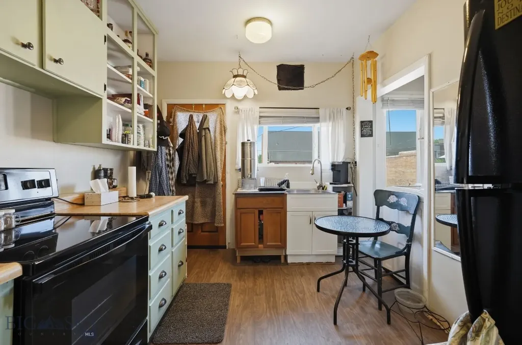 110 E Main Street Manhattan MT 59741