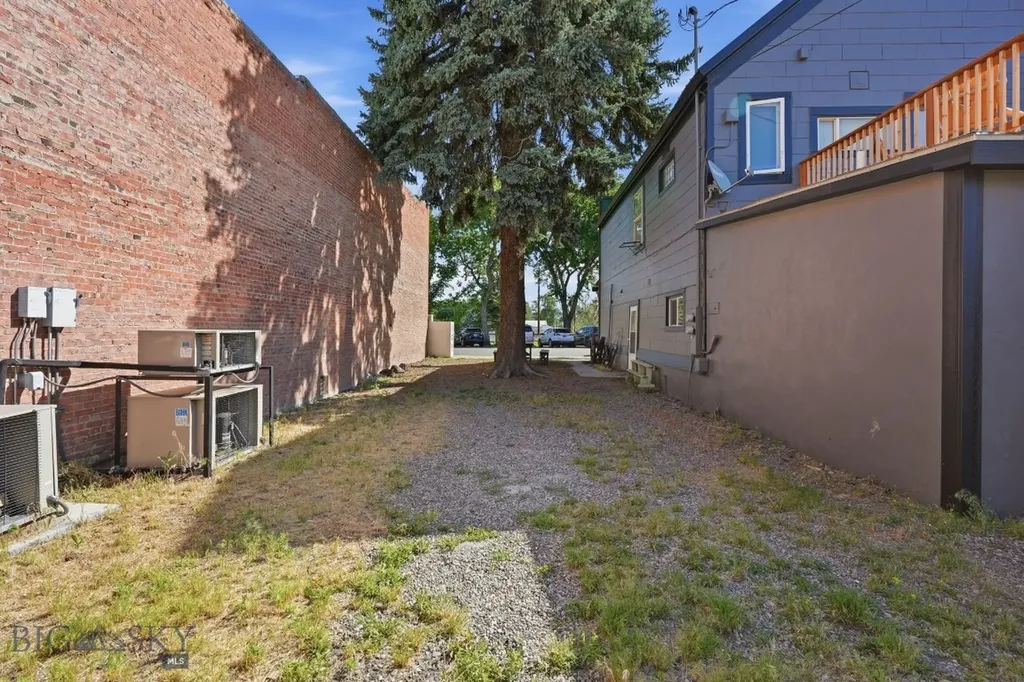 110 E Main Street Manhattan MT 59741