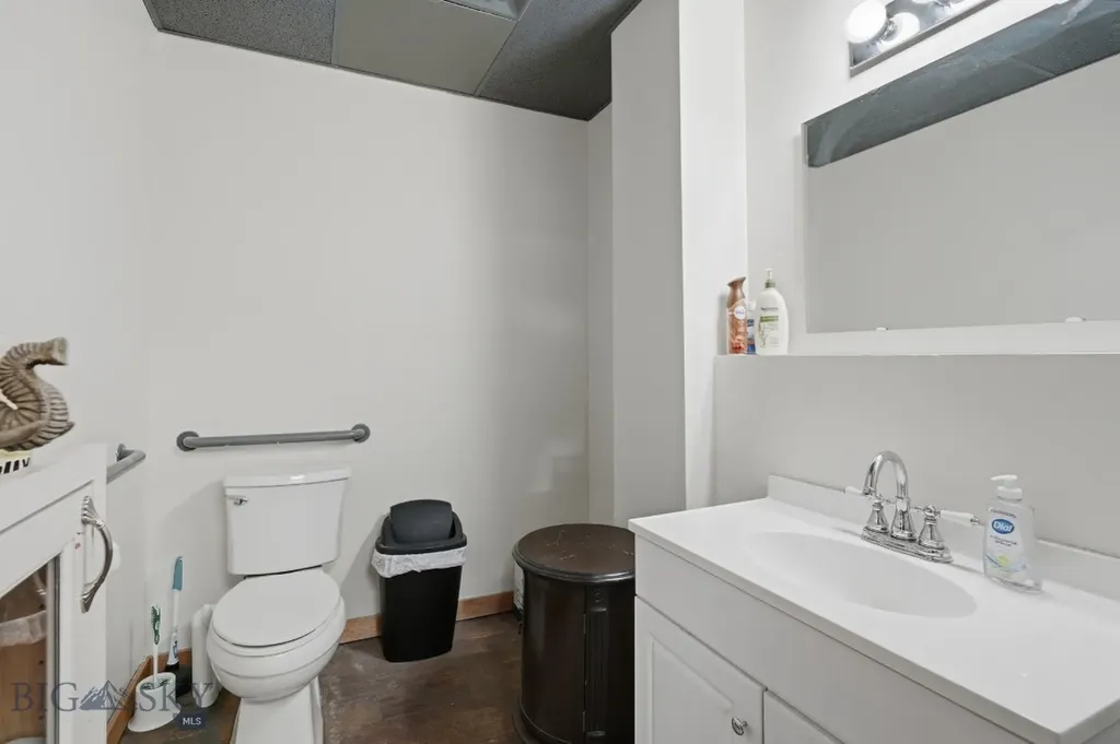 110 E Main Street Manhattan MT 59741