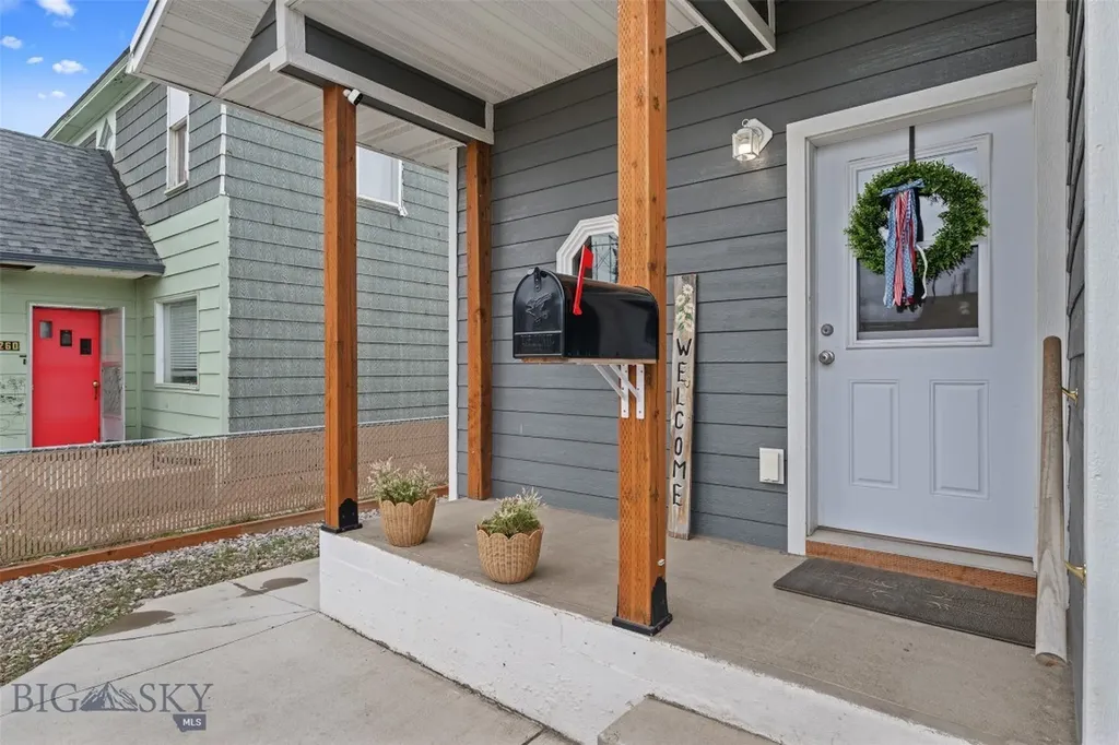 1256 E 2nd Street Butte MT 59701